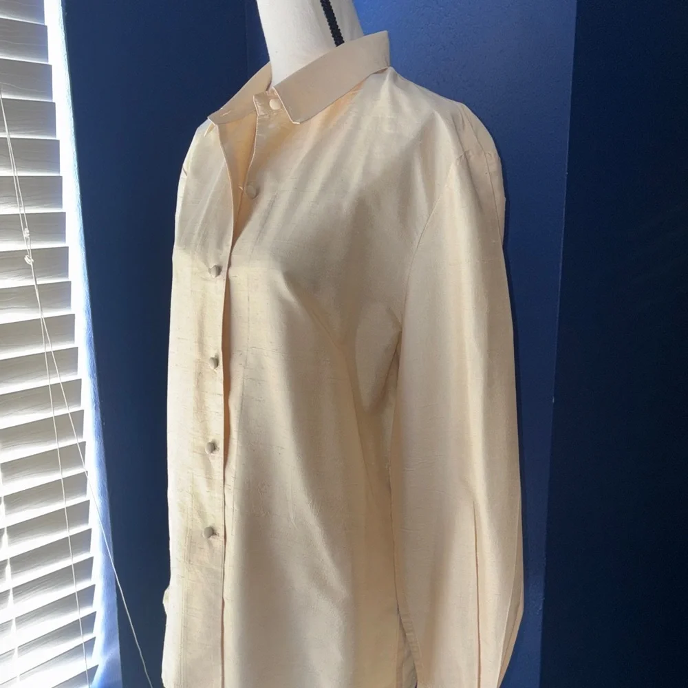 Vintage Bentley Arbuckle 100% Raw Silk Button‑Up Top – Cream – Size 10 – EUC - Picture 7 of 8